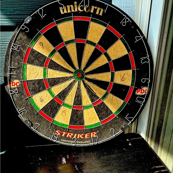 Meet your Posher, Raven - Picture 3 of 3